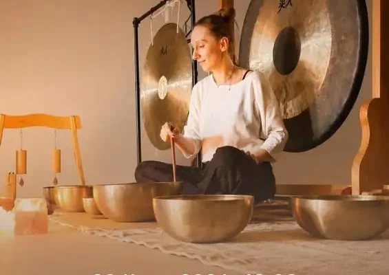 Koncert Mis i Gongów w Zajezdni Kultury w Pleszewie – relaks i uzdrawiające dźwięki już dziś