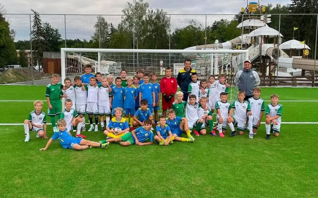 Sparing orlików Stali Pleszew z Akademią RKS Radomiak Radom