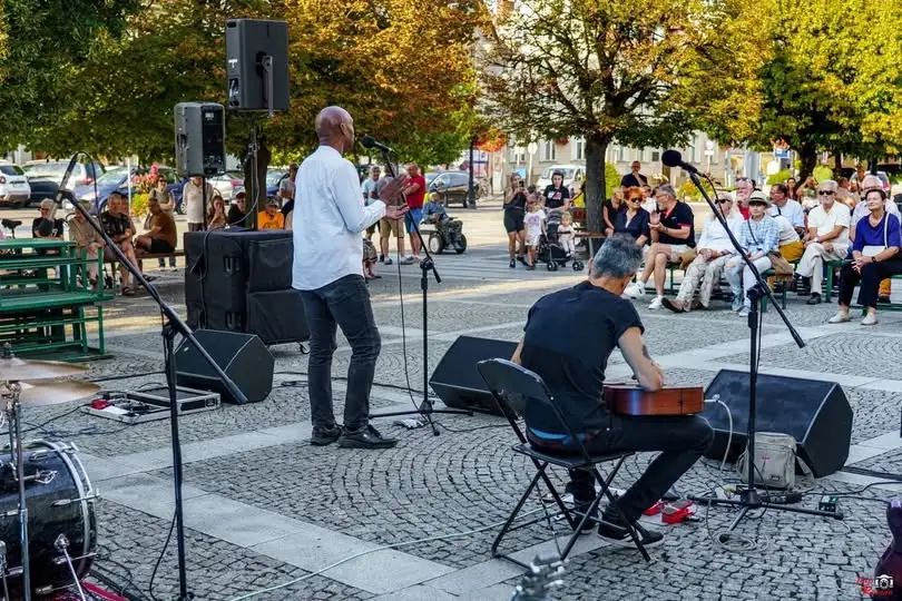 Dean Bowman oczarował pleszewską publiczność. W sobotę MEZO na żywo!