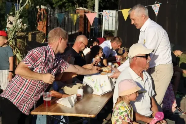 Dożynki w Lenartowicach: podziękowania za plony i zaproszenie na święto w Suchorzewie
