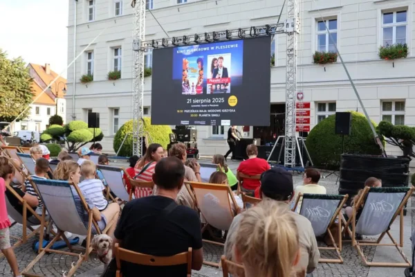 Kino plenerowe na pleszewskim rynku – ostatni seans tego lata