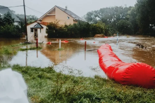 Ostrzeżenie hydrologiczne: gwałtowne wzrosty stanów wody w Wielkopolsce i Łódzkiem