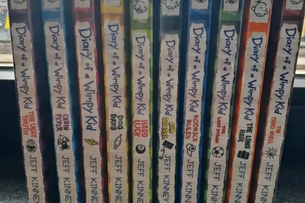 „Dziennik Cwaniaczka” po angielsku w bibliotece w Pleszewie