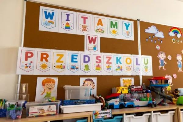 Nowe przedszkole w Tomicach: większe sale, gabinety specjalistyczne i pełna dostępność