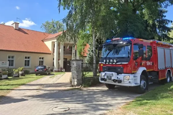 Trzy interwencje OSP Dobrzyca: gniazdo os, fałszywy alarm i śliska plama