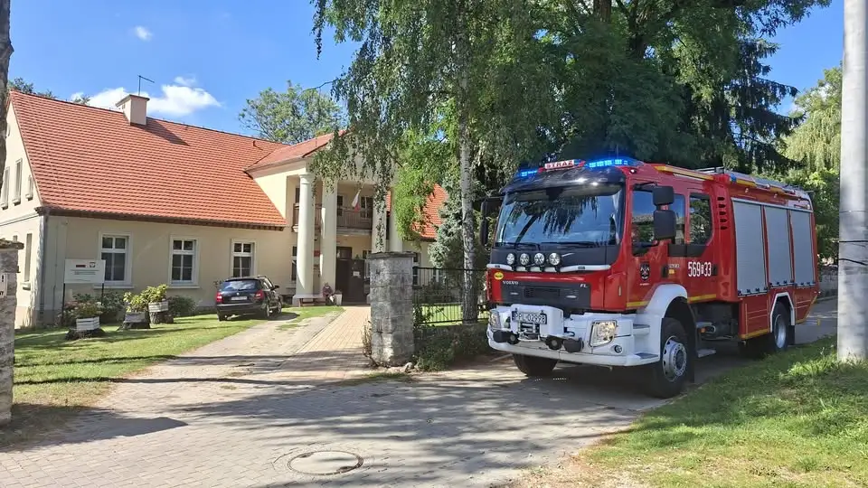 Trzy interwencje OSP Dobrzyca: gniazdo os, fałszywy alarm i śliska plama