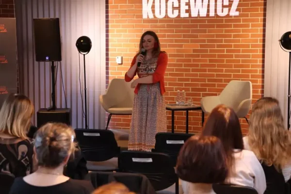 Katarzyna Kucewicz w Pleszewie: o małych krokach, które zmieniają życie