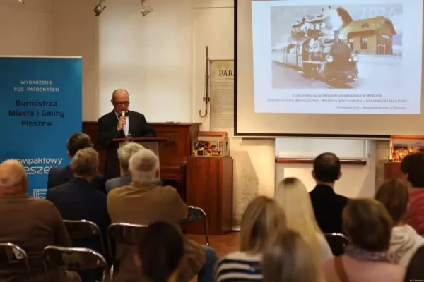 40 lat od zamknięcia odcinka Krotoszyńskiej Kolei Dojazdowej. Konferencja w Dobrzycy
