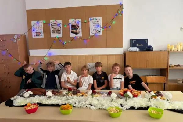 Dzień Chłopaka w klasach 4a i 4c – dyskoteka pełna atrakcji