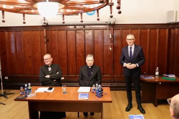 Pleszew: promocja książki o księżach więzionych w Dachau