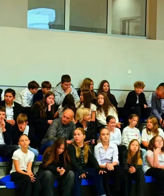 Dzień Edukacji Narodowej w ZSP nr 1 w Pleszewie w telewizyjnym stylu
