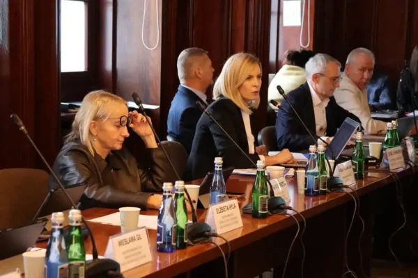 Pleszew: Rada Miejska obradowała nad edukacją, finansami i inwestycjami drogowymi