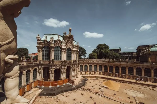 Pleszew: postępowanie w sprawie rewitalizacji zabytkowego pałacu w Taczanowie Drugim