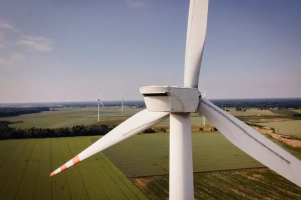 Elektrownie wiatrowe pod Raszkowem: decyzja środowiskowa z nowym terminem